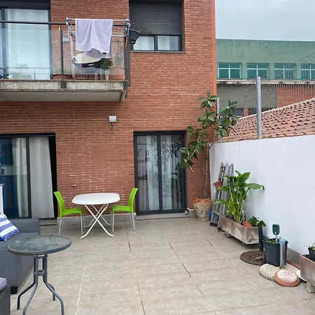 Tranquilo Y Con Terraza Apartment Terrassa